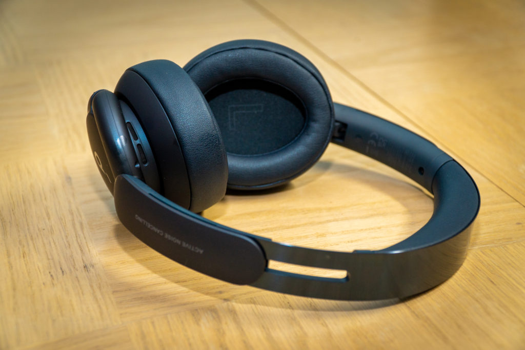 Unboxing Pictures of the Soundcore Life Q35 Headphones - James Johnston